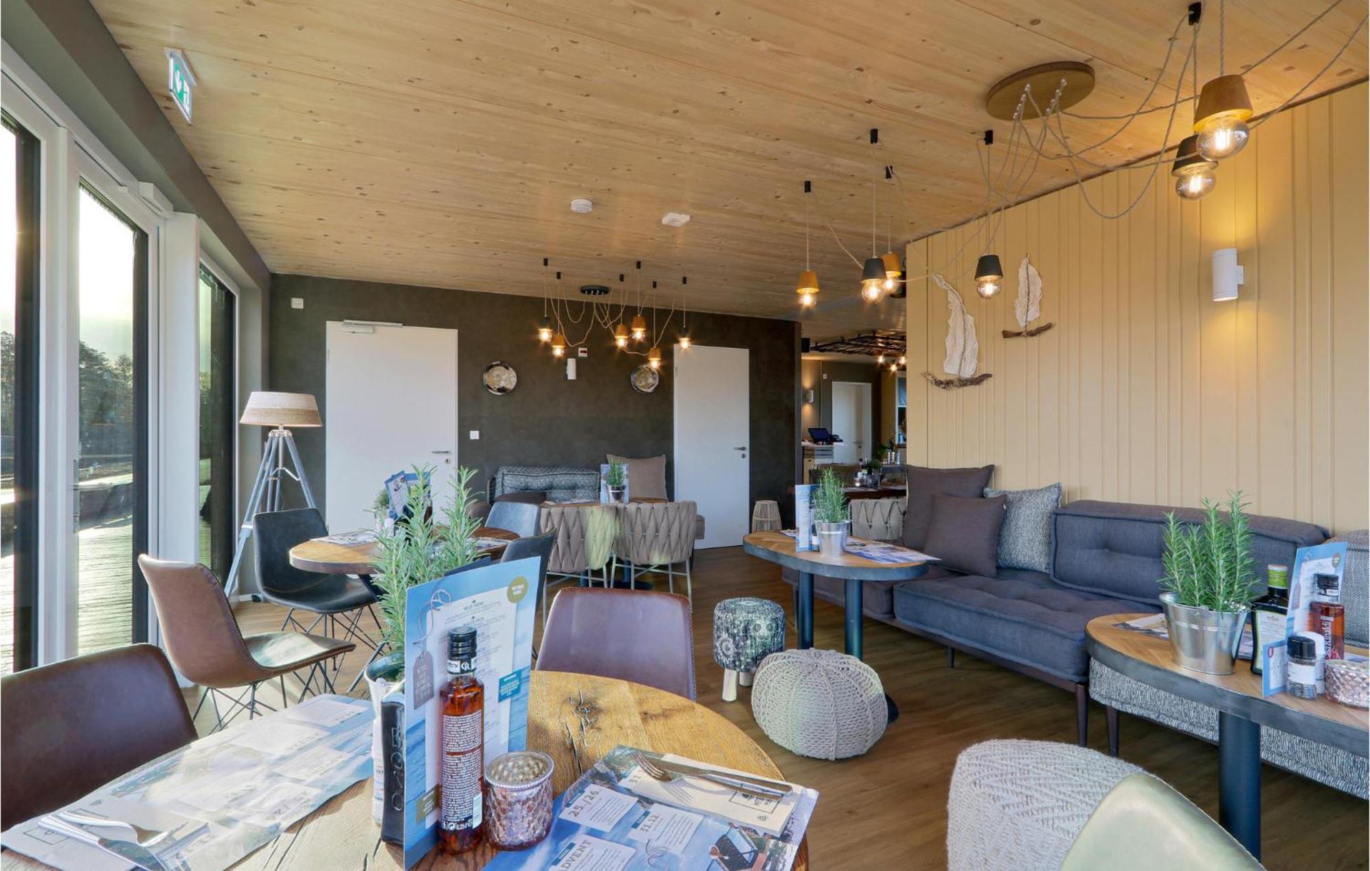 Cozy Home In Lembruch-Duemmer See With Sauna Zewnętrze zdjęcie