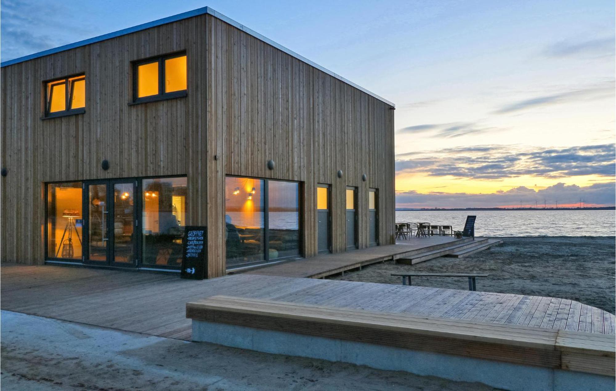 Cozy Home In Lembruch-Duemmer See With Sauna Zewnętrze zdjęcie